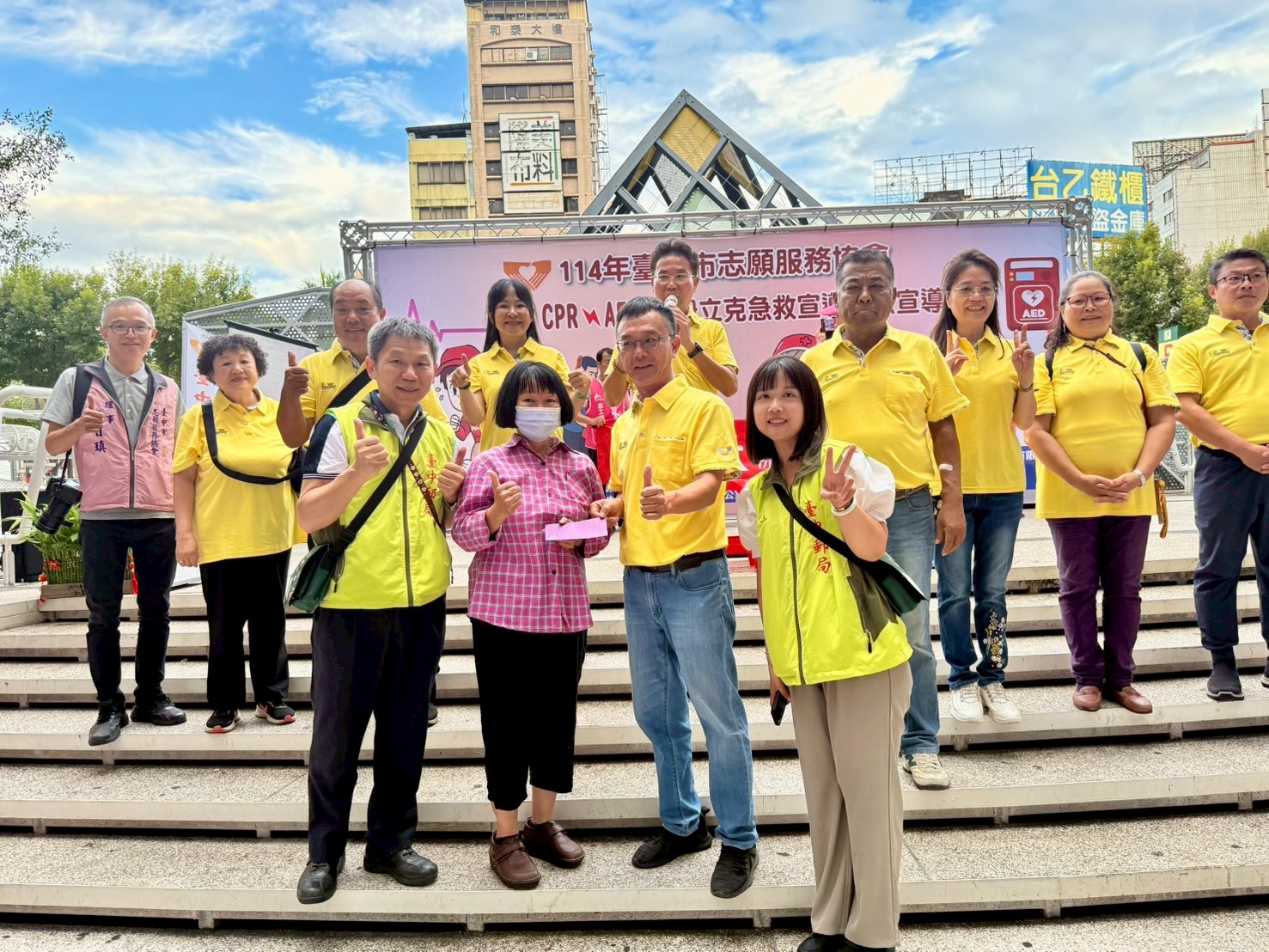 響應臺中市志願服務協會擴大活動效益 臺中郵局辦理金融知識暨防詐宣導講座 東協廣場共享學習時光「新住民