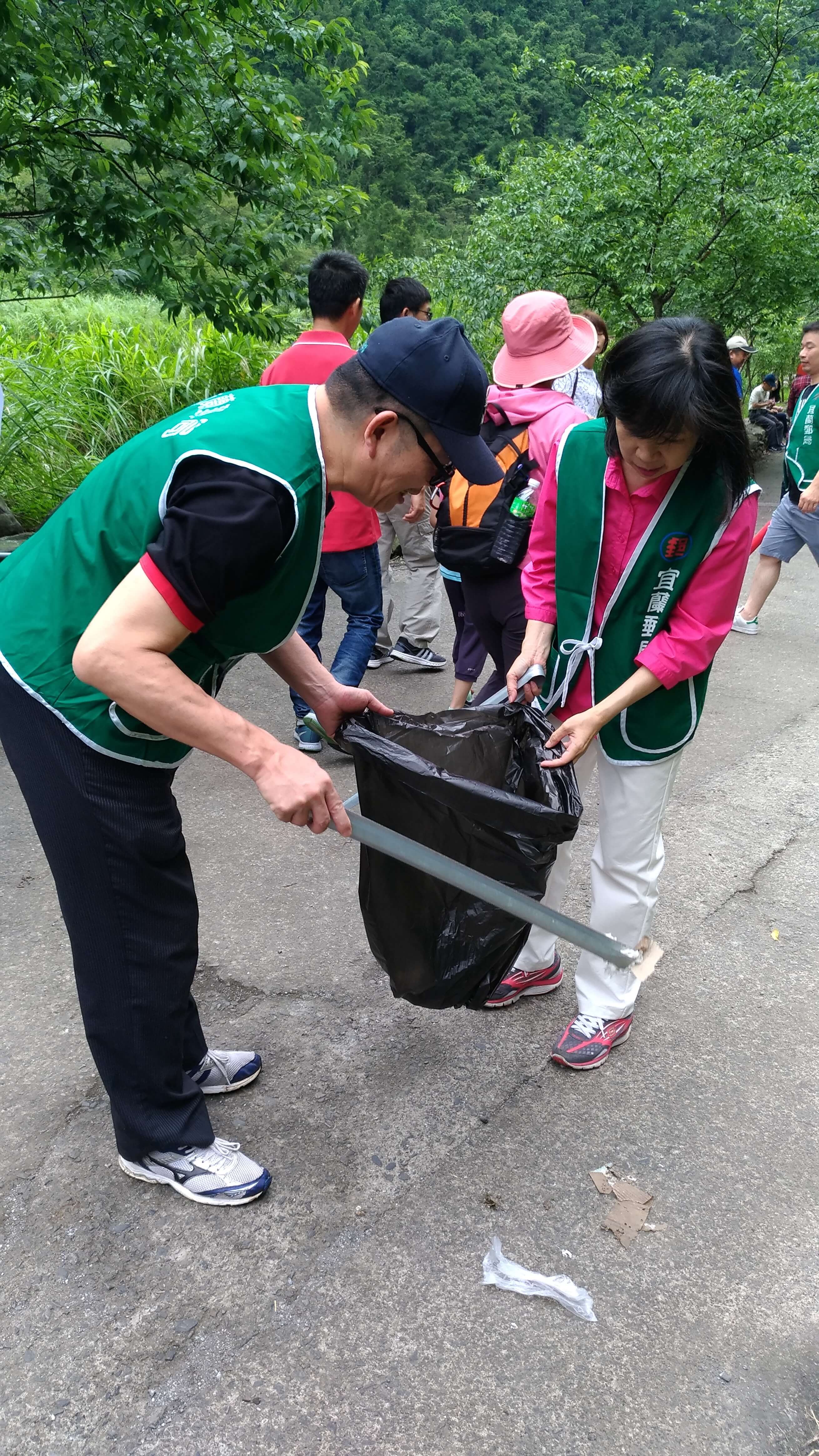 宜蘭縣崙卑九寮溪淨山，宜蘭郵局公益趣