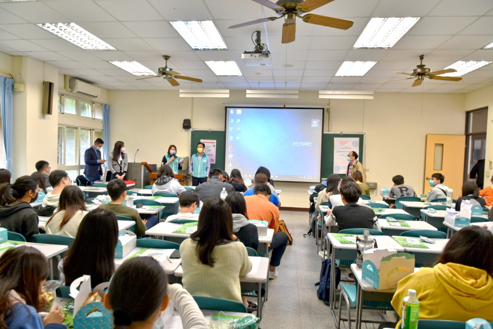 花蓮郵局於東華大學辦理金融知識校園講座