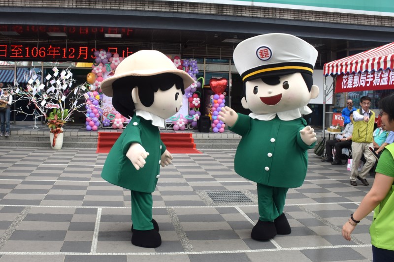 手寫溫情總動員 百萬卡片大募集～慶祝母親節活動