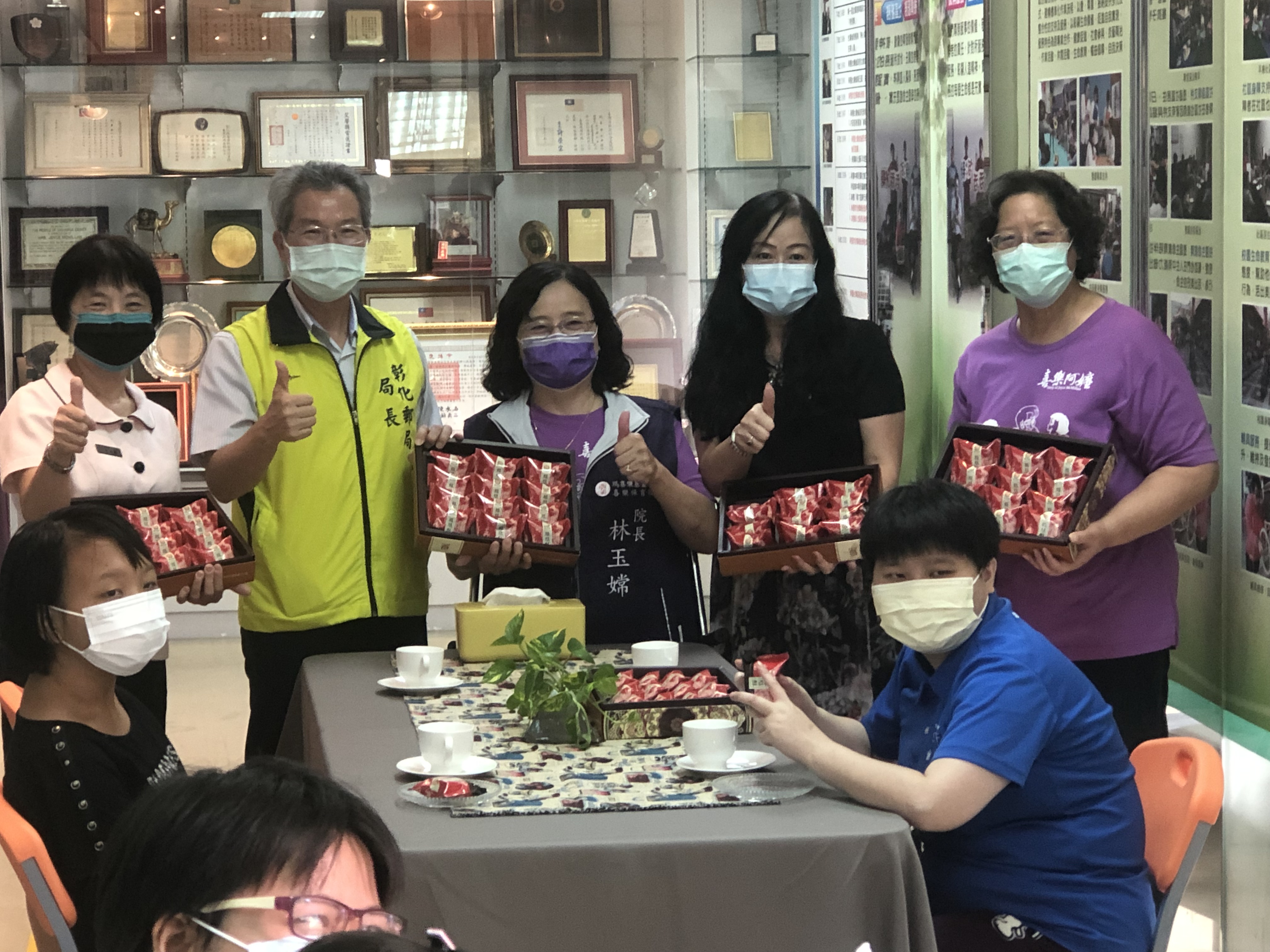 彰化郵局二林喜樂保育院「愛喜樂中秋暖心關懷活動」。