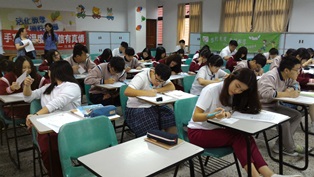 「鋼筆達人講座暨書寫比賽」在長榮高級中學登場