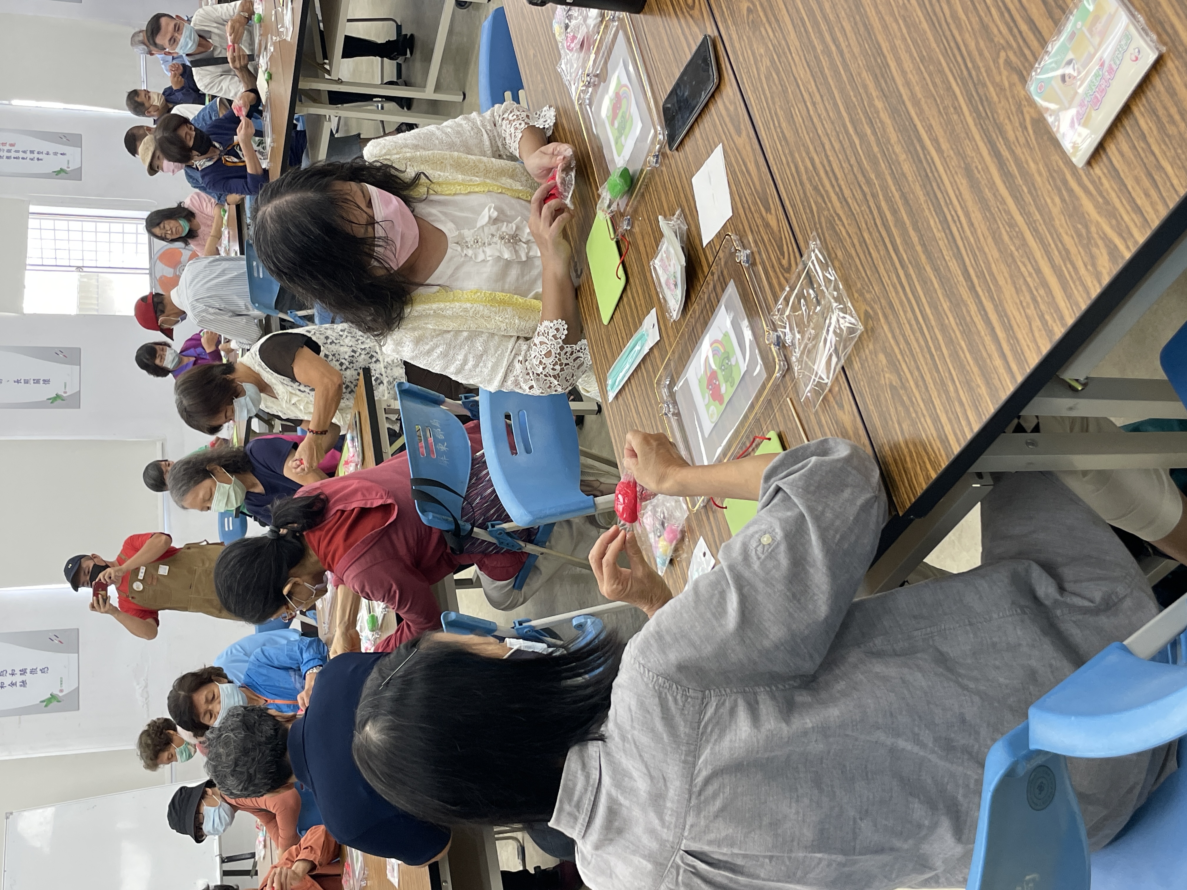 113年第4季屏東郵局樂齡運動-手作造型黏土