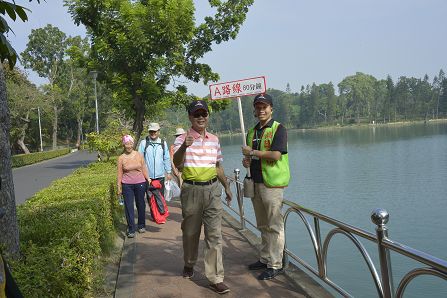 中華郵政不老運動–銀髮踏青樂悠郵