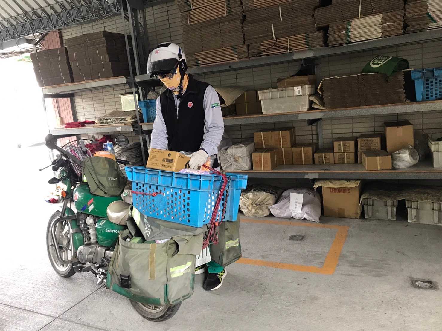 對主管於工作上要求均樂意配合且認真完成。