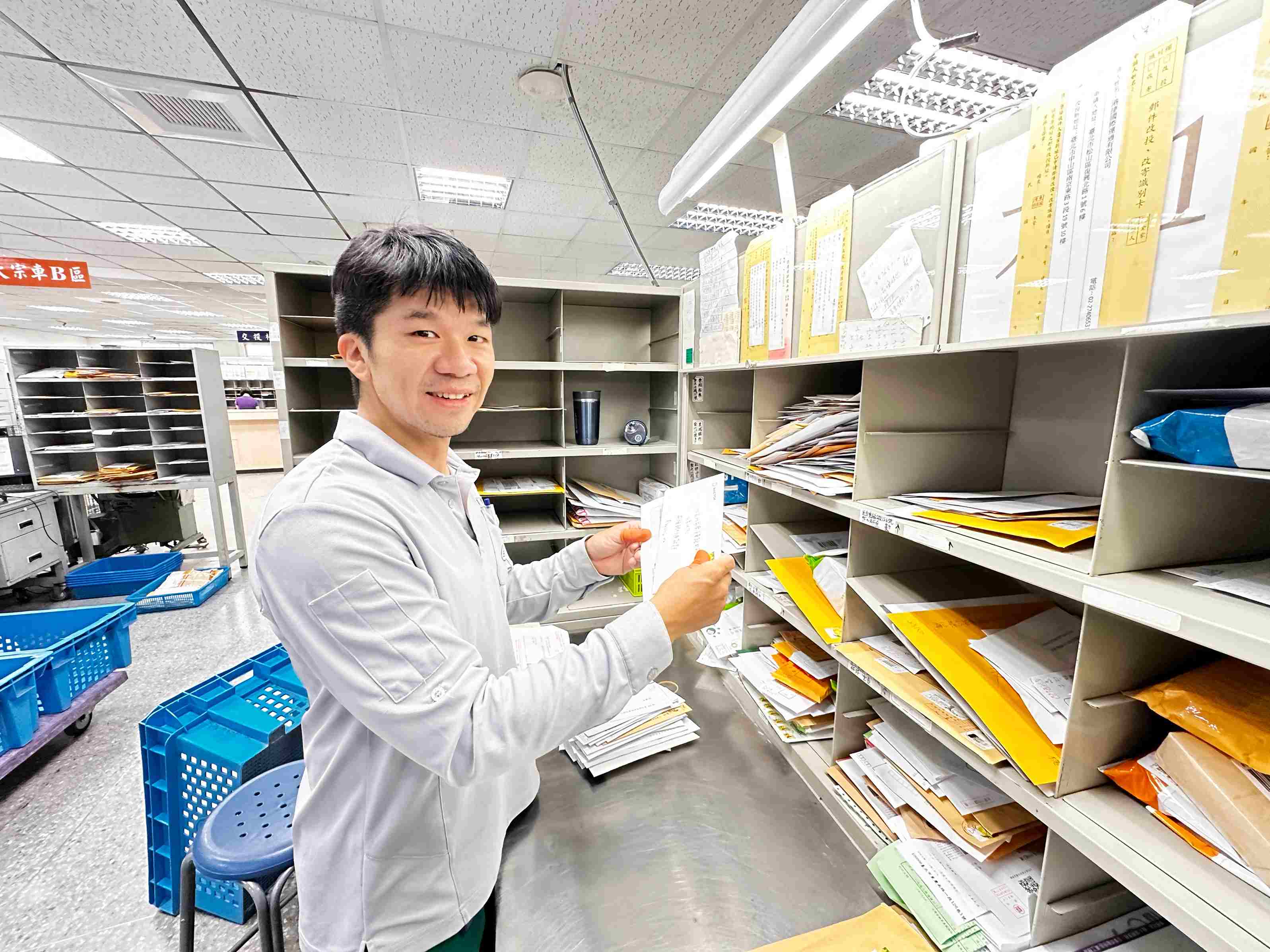 地址誤書或欠詳之郵件，均能積極試投，死信活投順利將郵件送達收件人手上。
