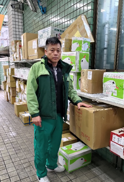 熱心輔導新進同仁熟悉投遞業務，盡快融入工作環境，樂於提攜後進，不遺餘力。