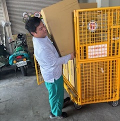鍾員包裹投遞速度及精準品質實是8年投遞資歷經驗的累積，贏得眾多客人讚譽。
