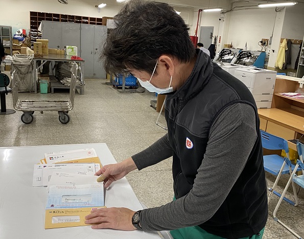 平時展現服務熱忱，對待民眾或客戶親切有禮，提升整理品牌形象。
