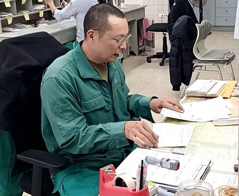 平日投遞工作認真負責，服務品質良好，從未有誤投情形，與當地居民互動良好，提升郵政形象。
