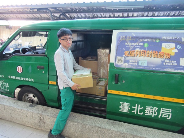 單位指派事項、業務推展等均努力完成，服務年餘未曾受有客訴，表現良好。