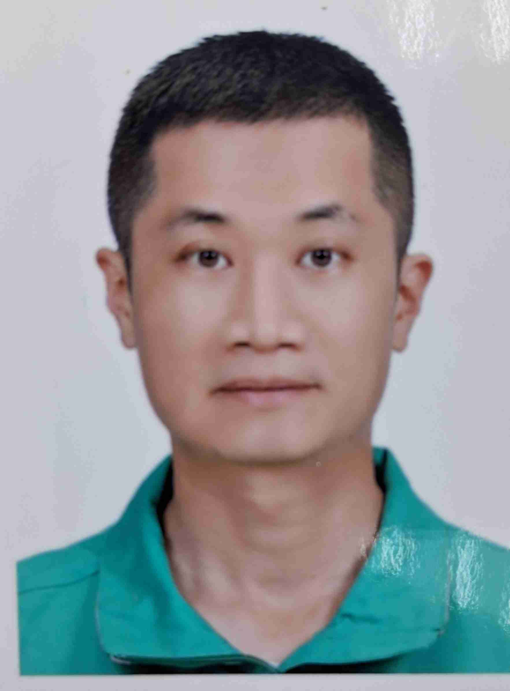 代理稽查職務，盡力負責，溝通協調時獲同仁肯定。