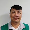 平時工作期間指派任務善於協調與團隊合作，他的積極參與和無私奉獻使整個單位更加順暢，間接也提升效率。
