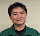 楊員擔任本股快包及大宗工作，工作態度認真負責、態度和善，與同仁相處融洽，平時自身公務完妥後，亦主動協投其他同仁之郵件，獲得同仁肯定、讚揚及主管信賴。