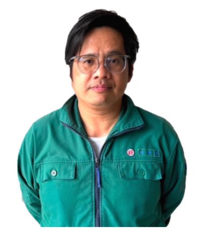 郵務工作上同仁或主管如需要協助，都能主動幫忙，配合度極高。
