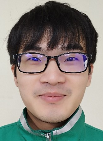 對於主管分配任務積極任事，對郵務各項業務努力學習，投遞快包郵件皆依規作業且妥投率佳，工作認真負責，表現優異足堪表率。