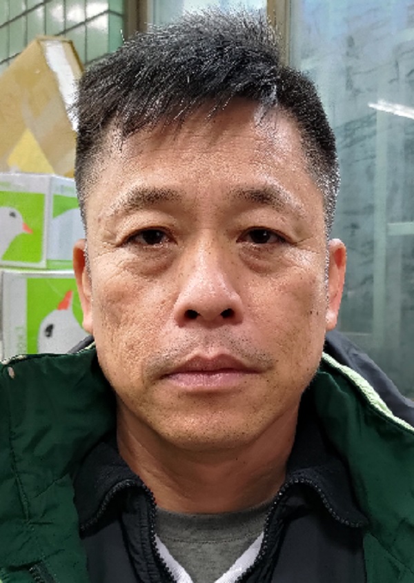 邱員擔任投遞山區投遞期間，遇行動不便或年紀較大之公眾均主動寒暄問候，服務態度優良。