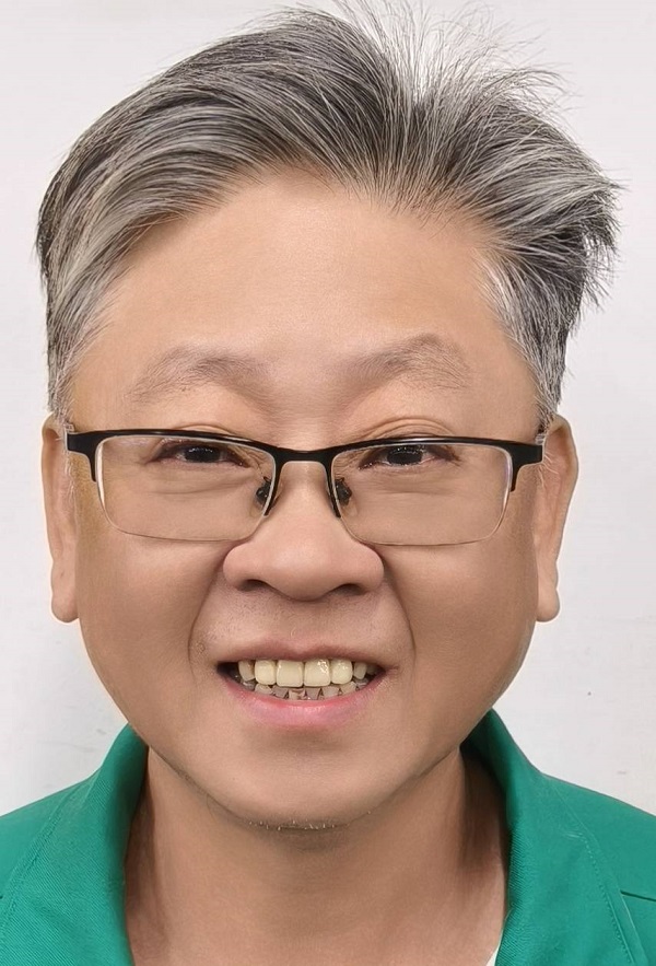服務郵局30年多，展現高度敬業精神及服務熱忱。