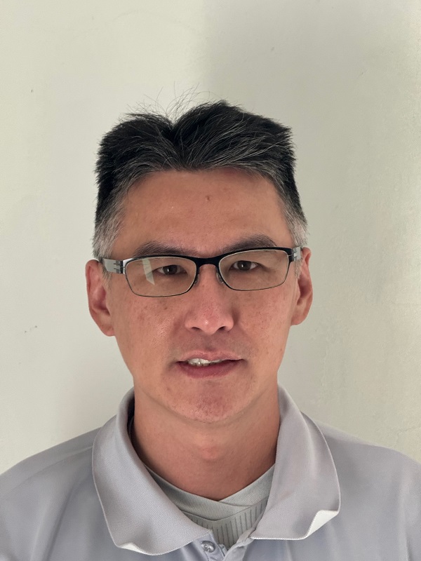 平日執行職務時，遵守紀律，工作效率高，該區段稽查時常接獲顧客來電表達感謝及讚許。