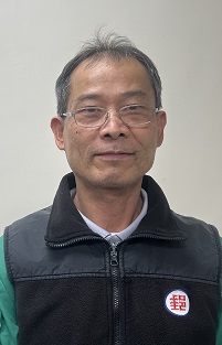 劉員與谷關地區居民感情深厚，對於郵務上的工作從不計較，總是默默付出，若有居民鄉親拜託上門收件，劉員總是不辭辛勞，一馬當先為谷關地區的鄉親們服務，又如至谷關大道院上收大宗包裹，過程辛勞卻從無怨言，甚至不報加班，總說這是郵局的工作，盡快做完就好。時光荏苒十幾載，劉員始終如一，確為中華郵政不可多得之優秀員工。