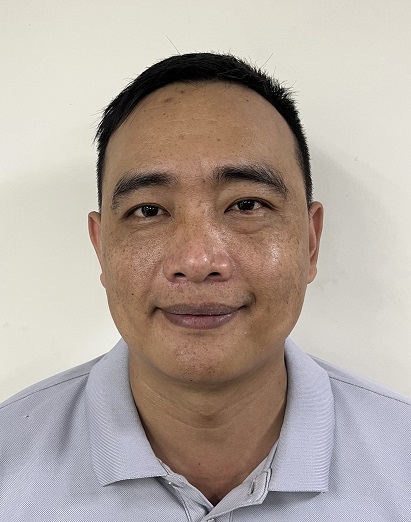 王員服務混投及快包段，每當任一郵件爆量時常會主動協助同仁投 
遞，提升整體效率，完成投遞任務。