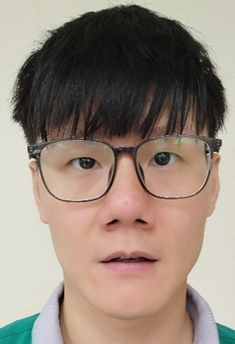 對於主管分配任務積極任事，郵件量大時主動協助同仁處理郵件，投遞快包郵件皆積極電聯客戶且依規作業，妥投率佳，工作認真負責，與顧客應對注意禮節，深獲顧客讚許，表現優異足堪表率。