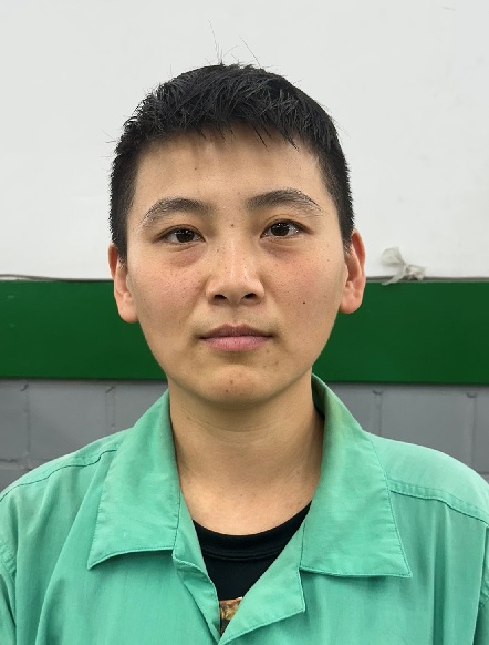 陳員擔任外勤混投段投遞工作，不僅投遞品質良好妥投率高，遇有年長者或行動不便之收件人皆會耐心等候，配合上樓投遞，常與公眾噓寒問暖，對於提升郵政形象助益頗多。