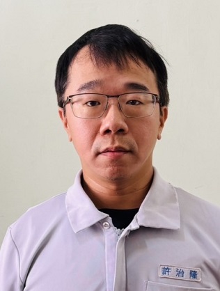 積極協助兩位新進同仁熟悉投遞作業流程及區段環境，耐心指導各項工作要領，協助其快速融入工作團隊並提升作業效率，學習成效良好。