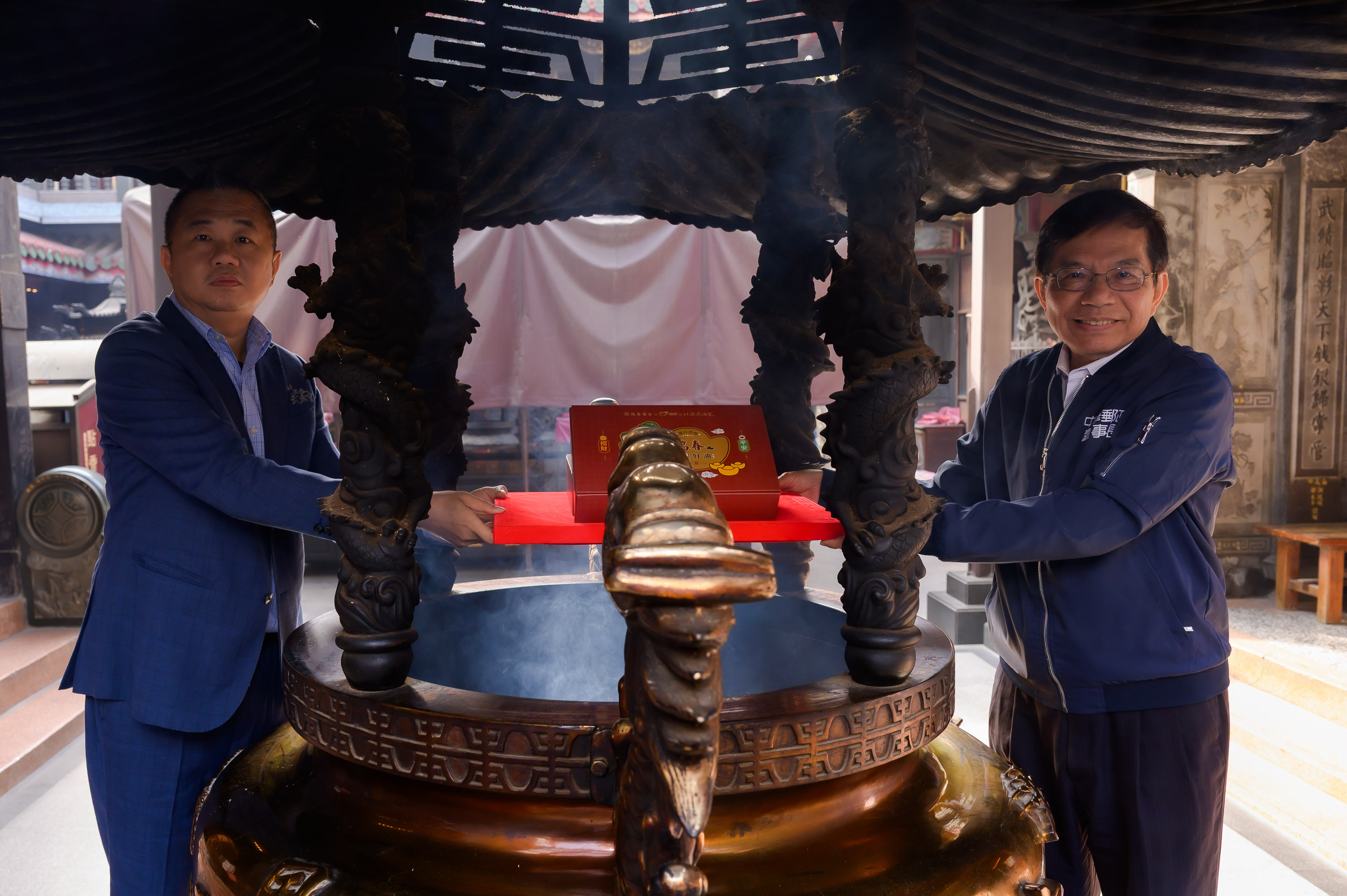 中華郵政攜手北港武德宮 推出聯名禮盒x過爐祈福香火袋