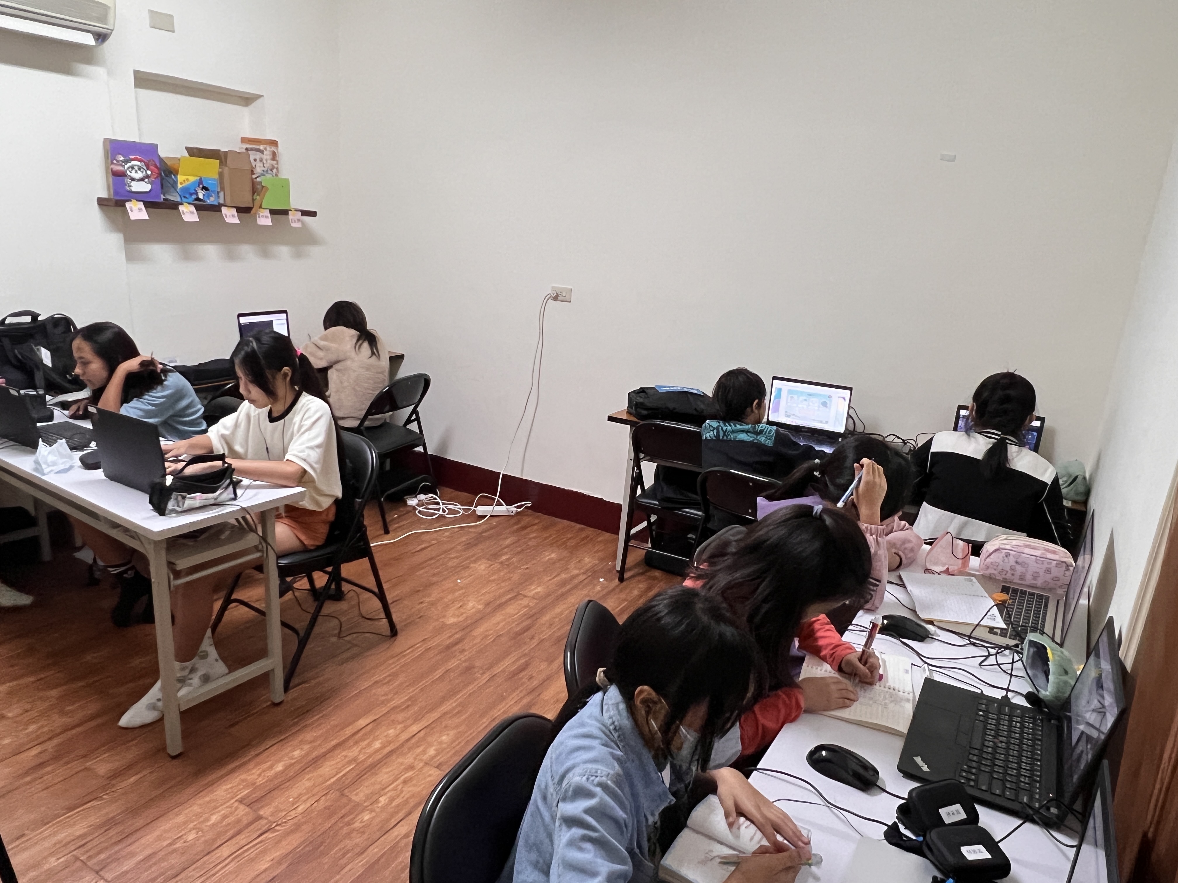 愛悅書屋孩子們的遠距教學-1